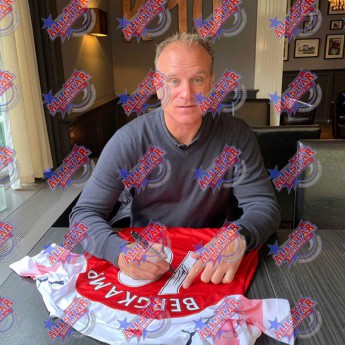 Legende tricou înrămat Henry, Bergkamp and Pires 2018-20219 Signed Shirt (Trio Framed)