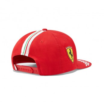 Ferrari șapcă flat de copii Carlos Sainz F1 Team 2021