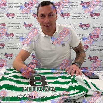 Legende tricou înrămat Celtic 2021-22 Brown Signed Shirt (Framed)