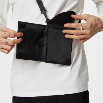 Mercedes AMG Petronas geantă mică Travel Pouch Black F1 Team 2023