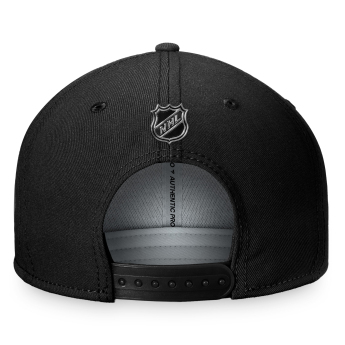 Chicago Blackhawks șapcă flat Authentic Pro Prime Flat Brim Snapback black