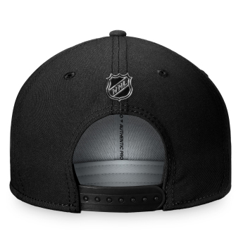Pittsburgh Penguins șapcă flat Authentic Pro Prime Flat Brim Snapback black