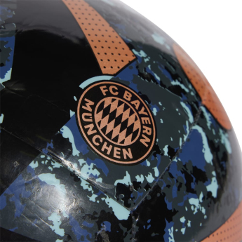 Bayern München balon de fotbal Club away