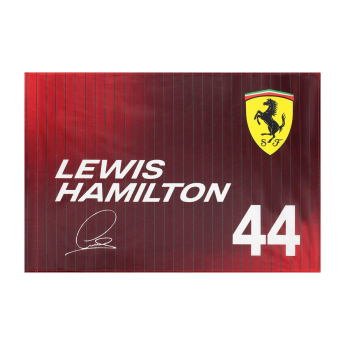 Ferrari drapel Lewis Hamilton F1 Team 2025