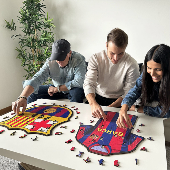 FC Barcelona puzzle din lemn Crest 150 pcs