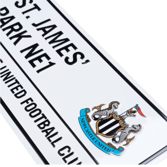 Newcastle United semn pe perete White Street
