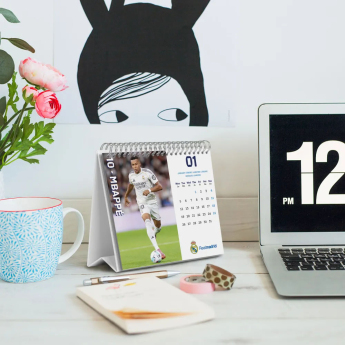 Real Madrid calendar de birou 2026