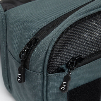 FC Liverpool geantă igienică Travel