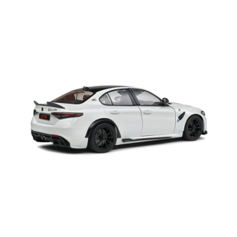 Modele auto și moto model 1/18 Alfa Romeo Giulia GTA Trofeo white