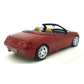 Modele auto și moto model 1/18 Alfa Romeo Spider 1999 red