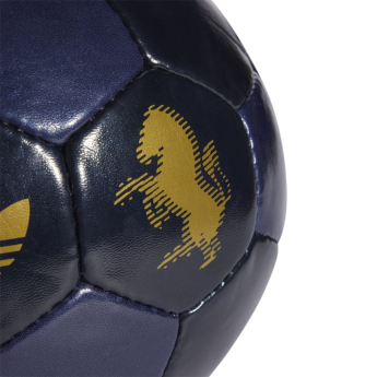 Juventus Torino balon de fotbal Club third