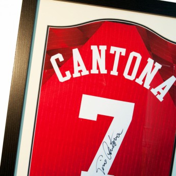Legende tricou înrămat Manchester United Cantona Signed Shirt Silhouette